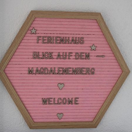 Blick Auf Den Magdalenenberg Appartement Villingen-Schwenningen Buitenkant foto